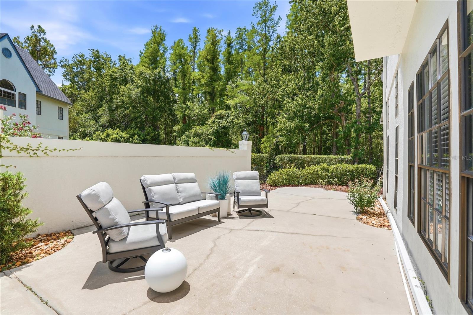 Image 55 of 72 For 18740 Wimbledon Circle