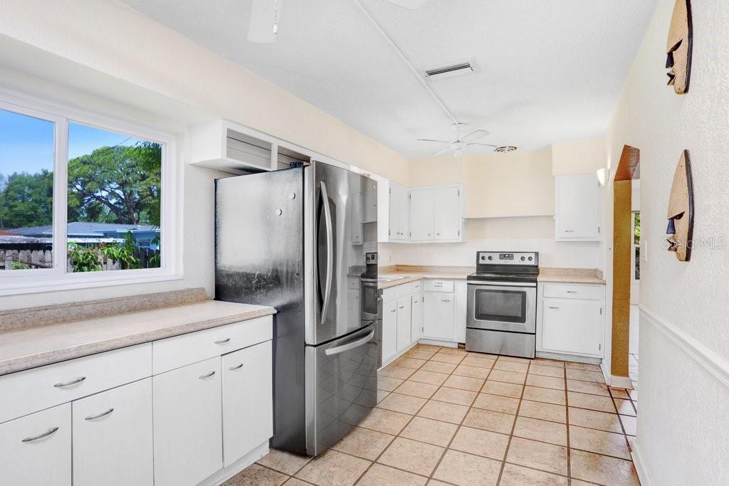 Image 15 of 28 For 779 Bayou Blvd S