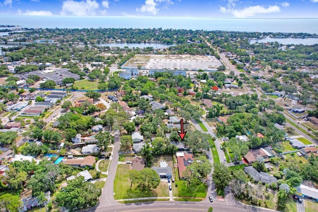 Image 27 of 28 For 779 Bayou Blvd S