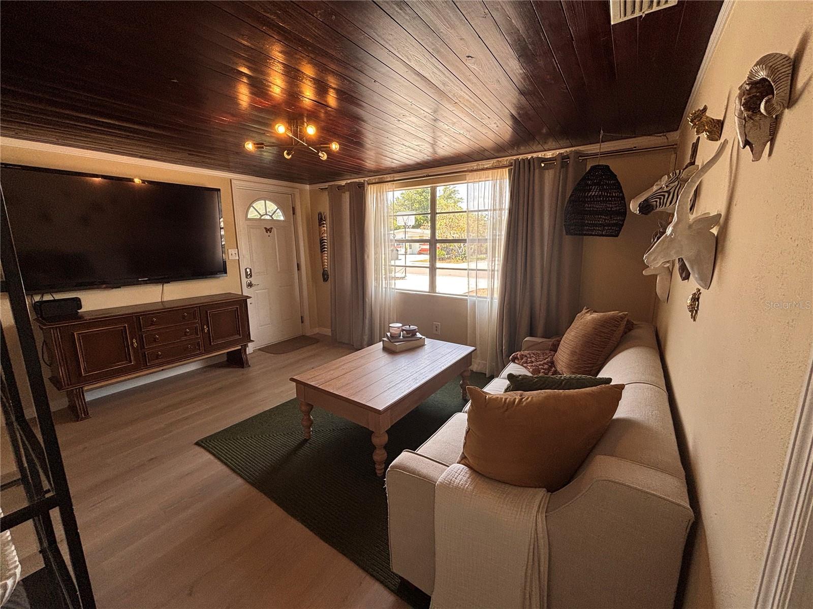 Image 4 of 20 For 4200 42nd Avenue N