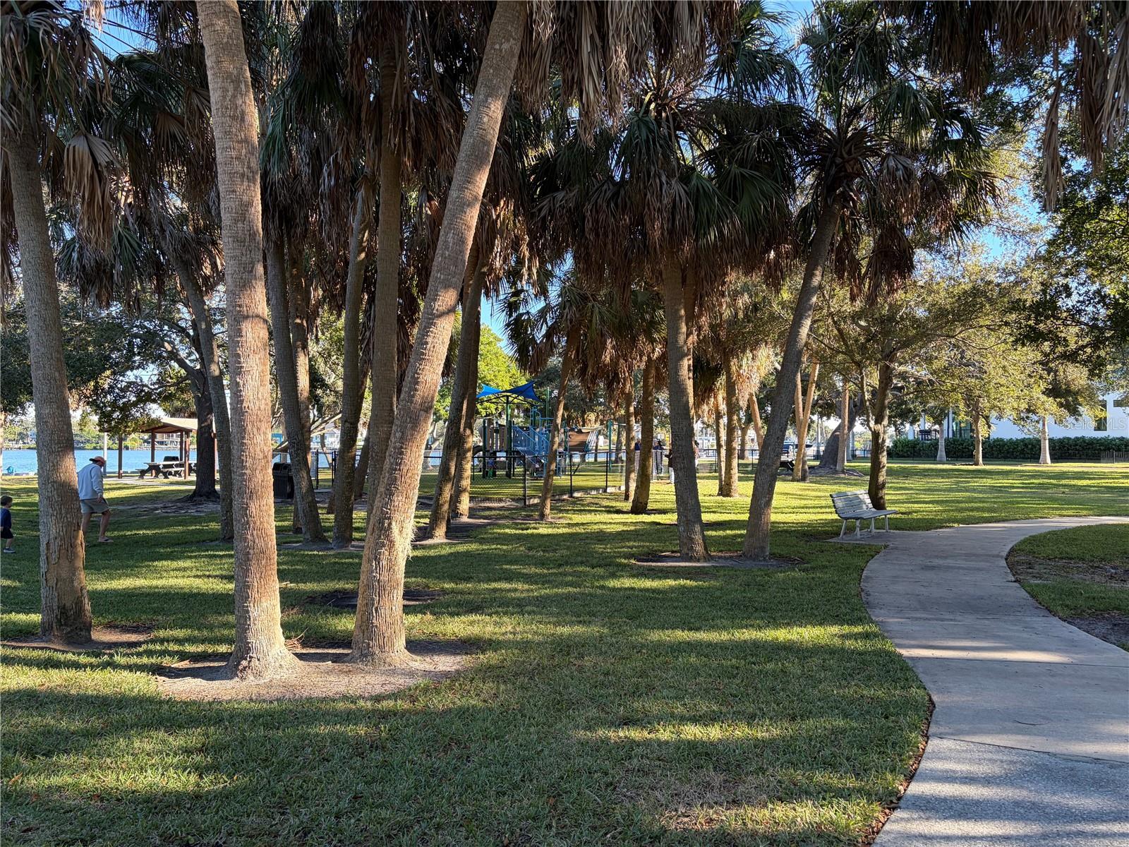 Image 34 of 34 For 5519 Commonwealth Avenue N