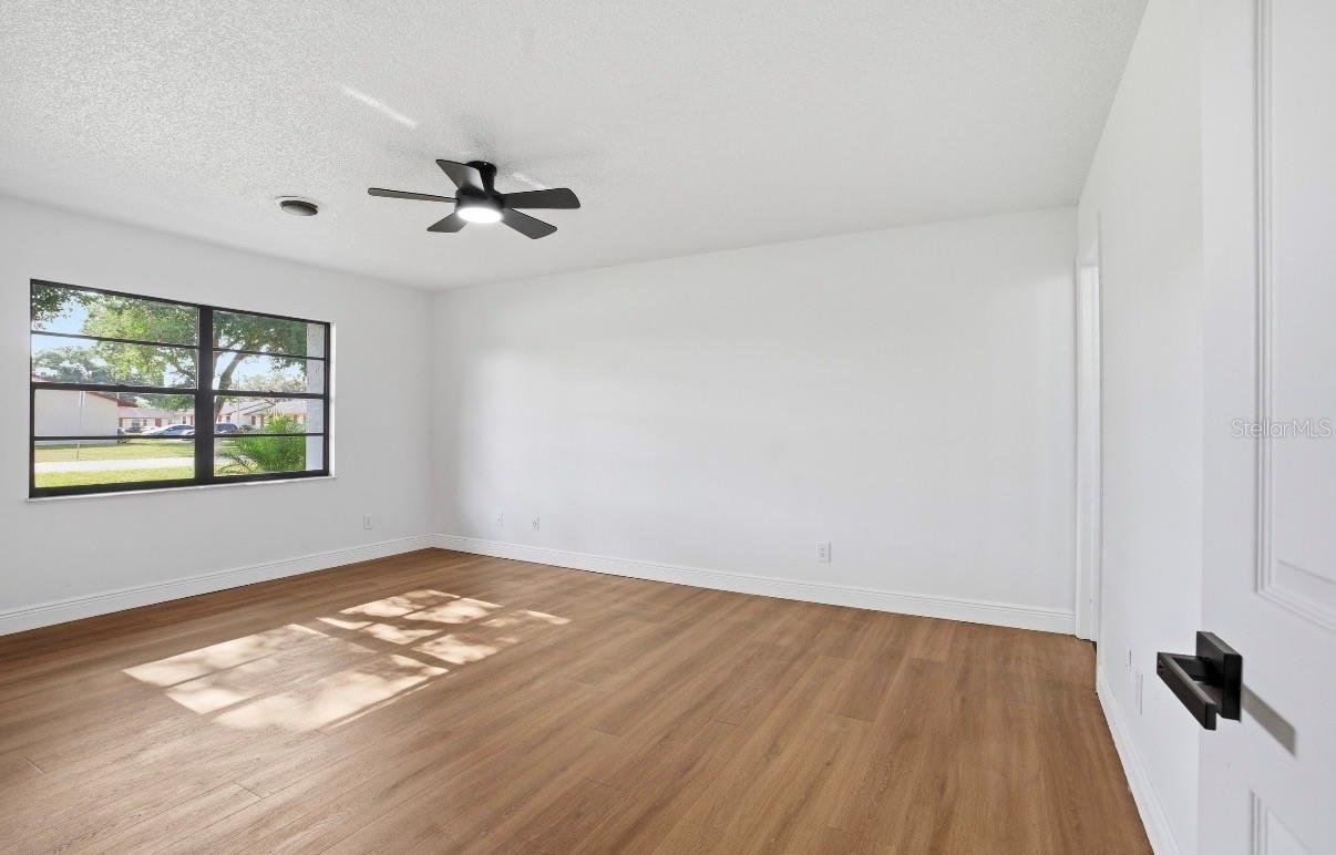 Image 5 of 14 For 6111 18th Street