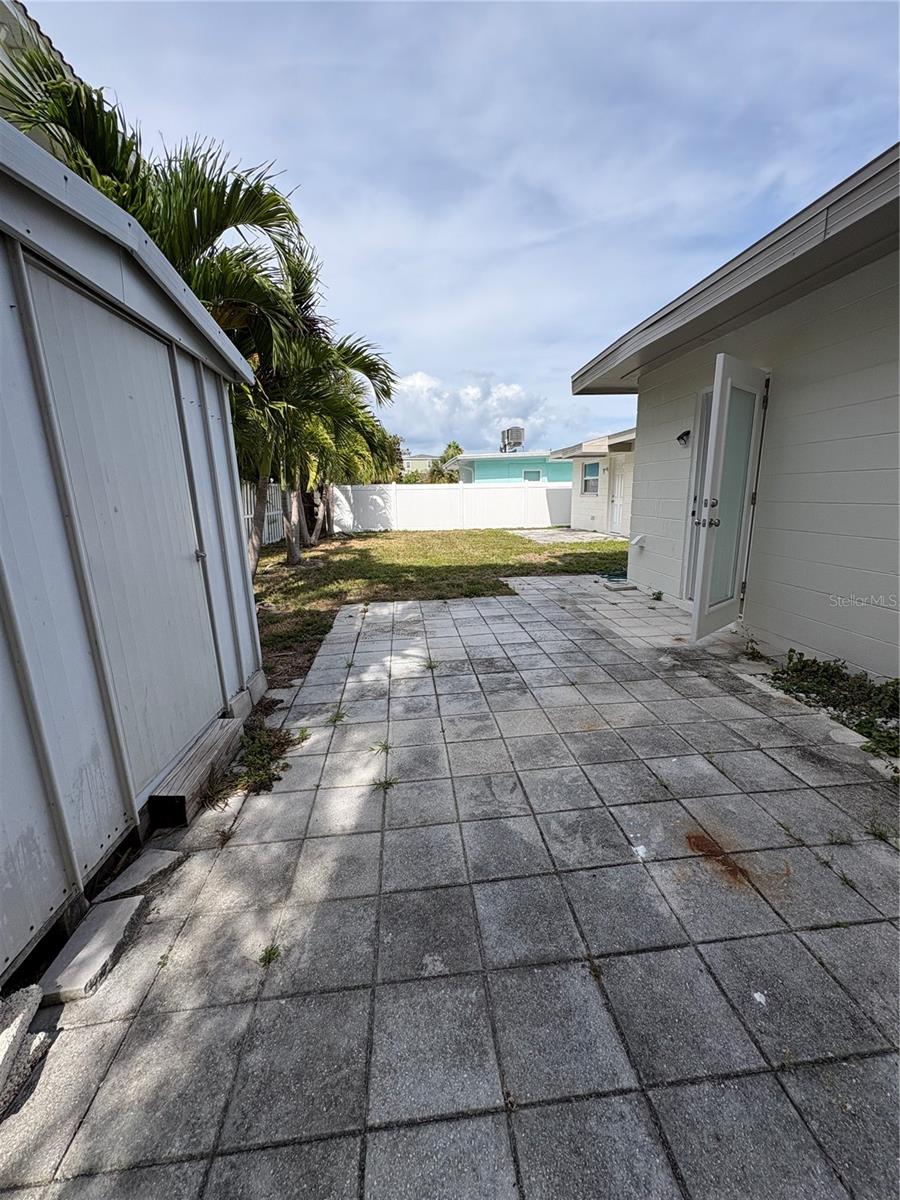 Image 11 of 11 For 152 175th Terrace Drive E A
