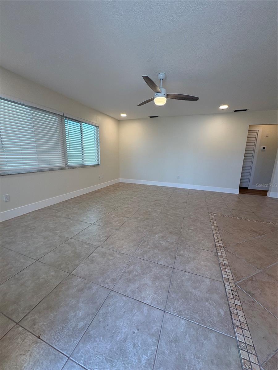 Image 3 of 11 For 152 175th Terrace Drive E A