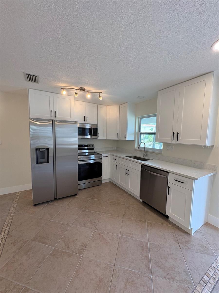 Image 5 of 11 For 152 175th Terrace Drive E A