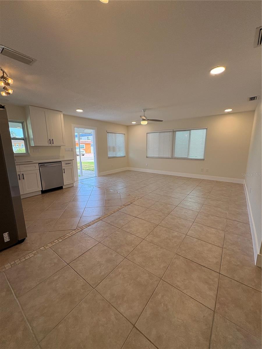 Image 6 of 11 For 152 175th Terrace Drive E A