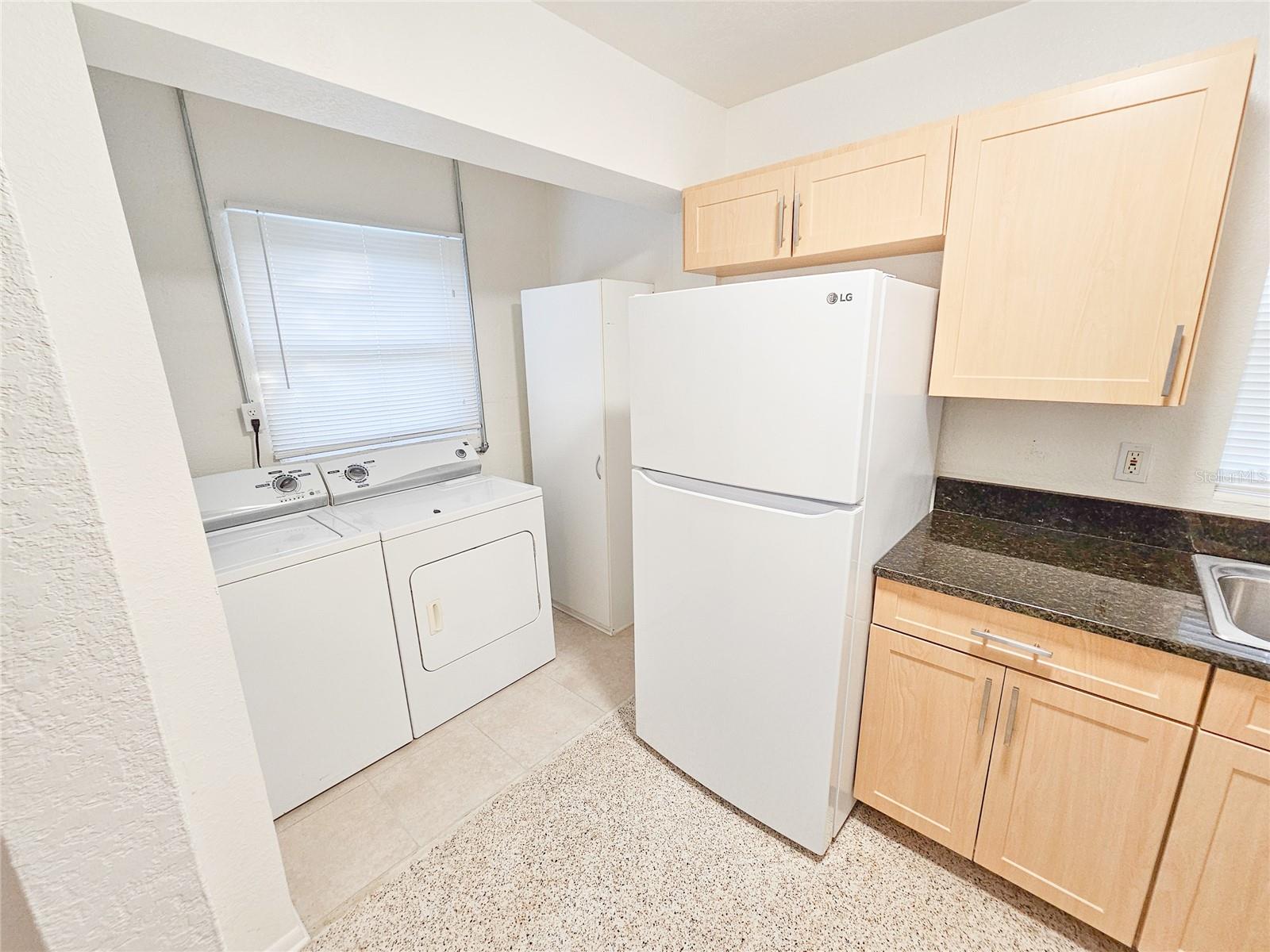 Image 4 of 9 For 5608 18th Avenue S