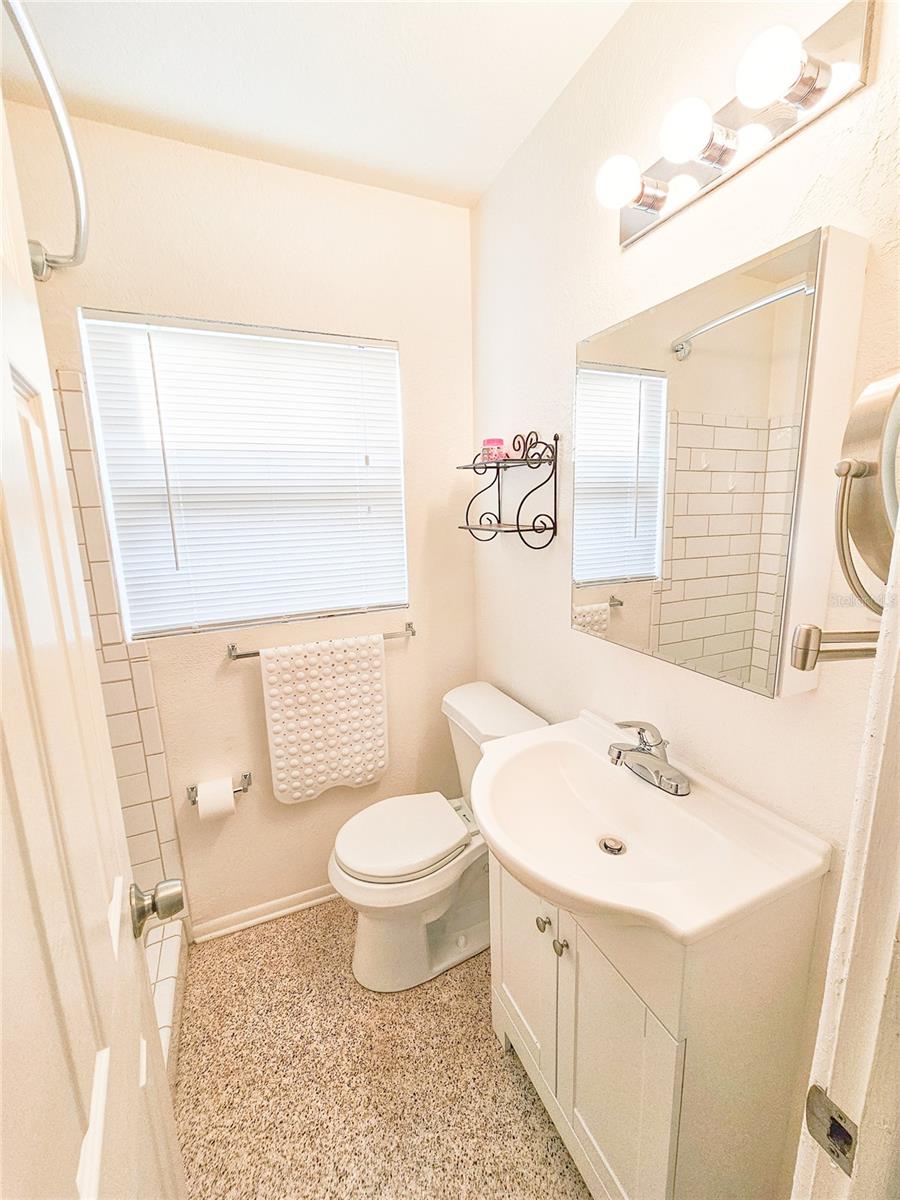 Image 6 of 9 For 5608 18th Avenue S