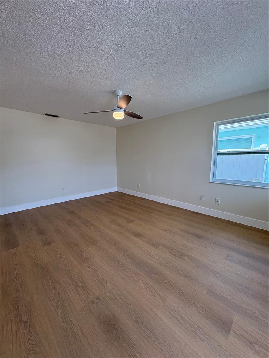 Image 2 of 10 For 152 175th Terrace Drive E B