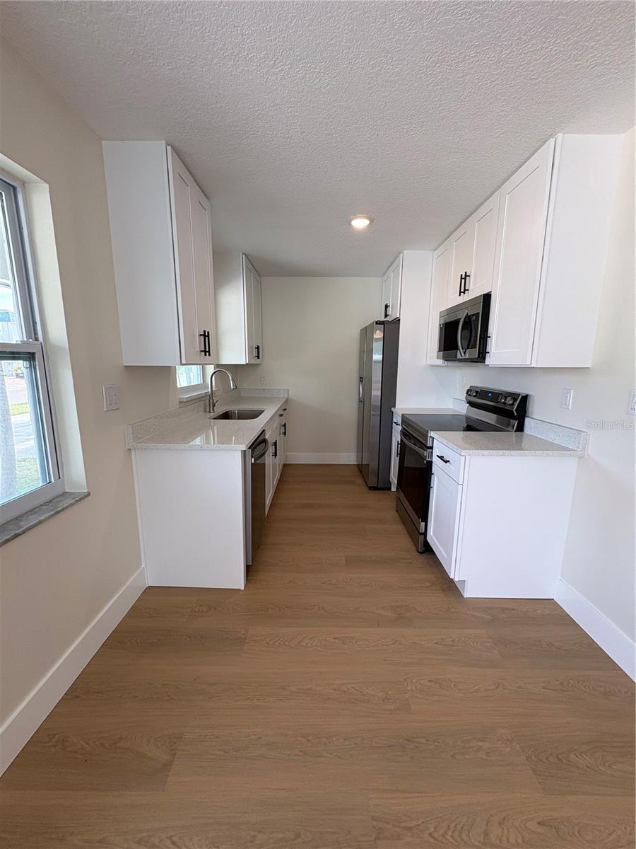 Image 3 of 10 For 152 175th Terrace Drive E B