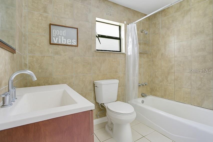 Image 14 of 34 For 418 Glenn Road
