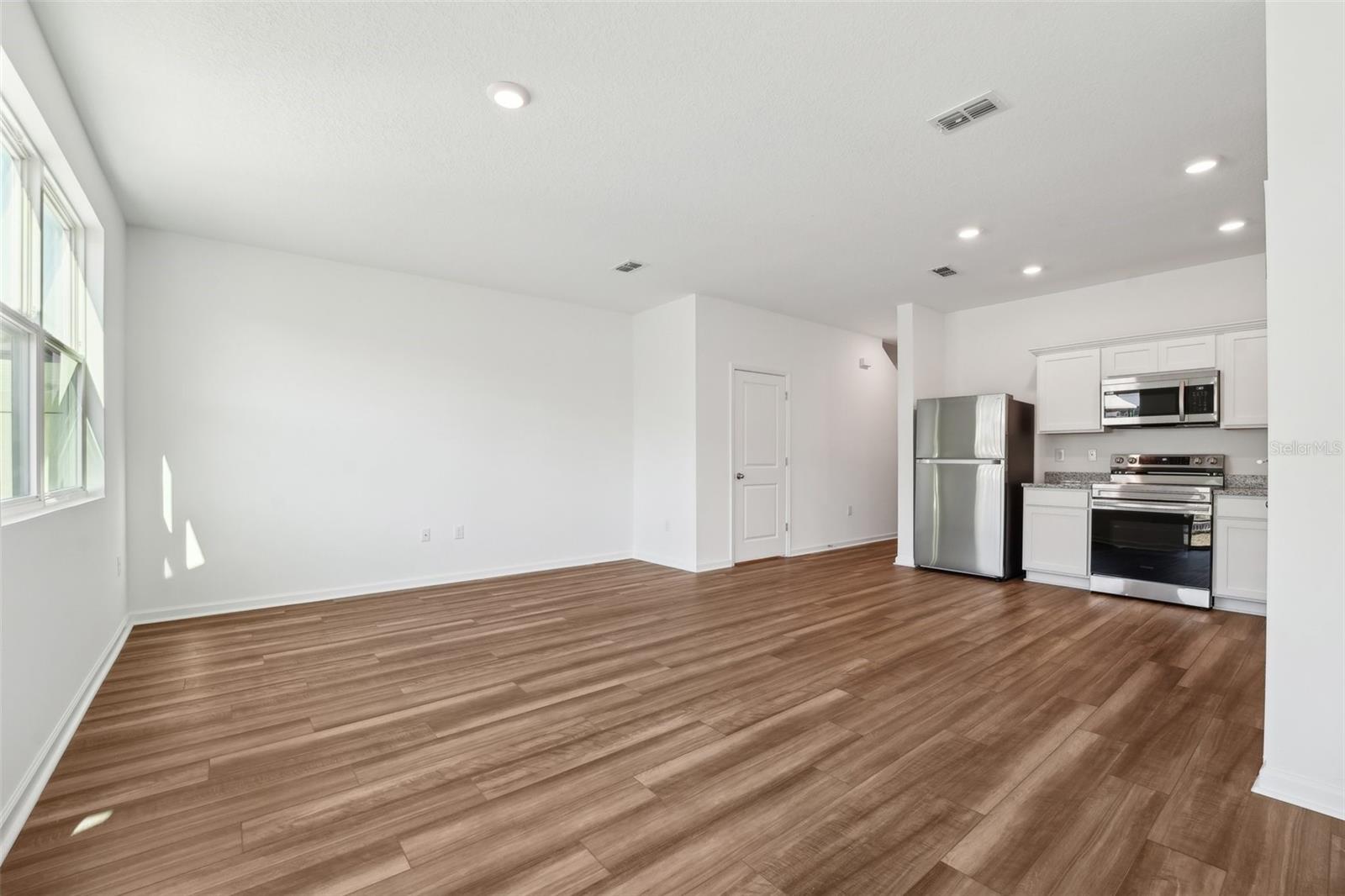 Image 16 of 33 For 14860 Lucca Way