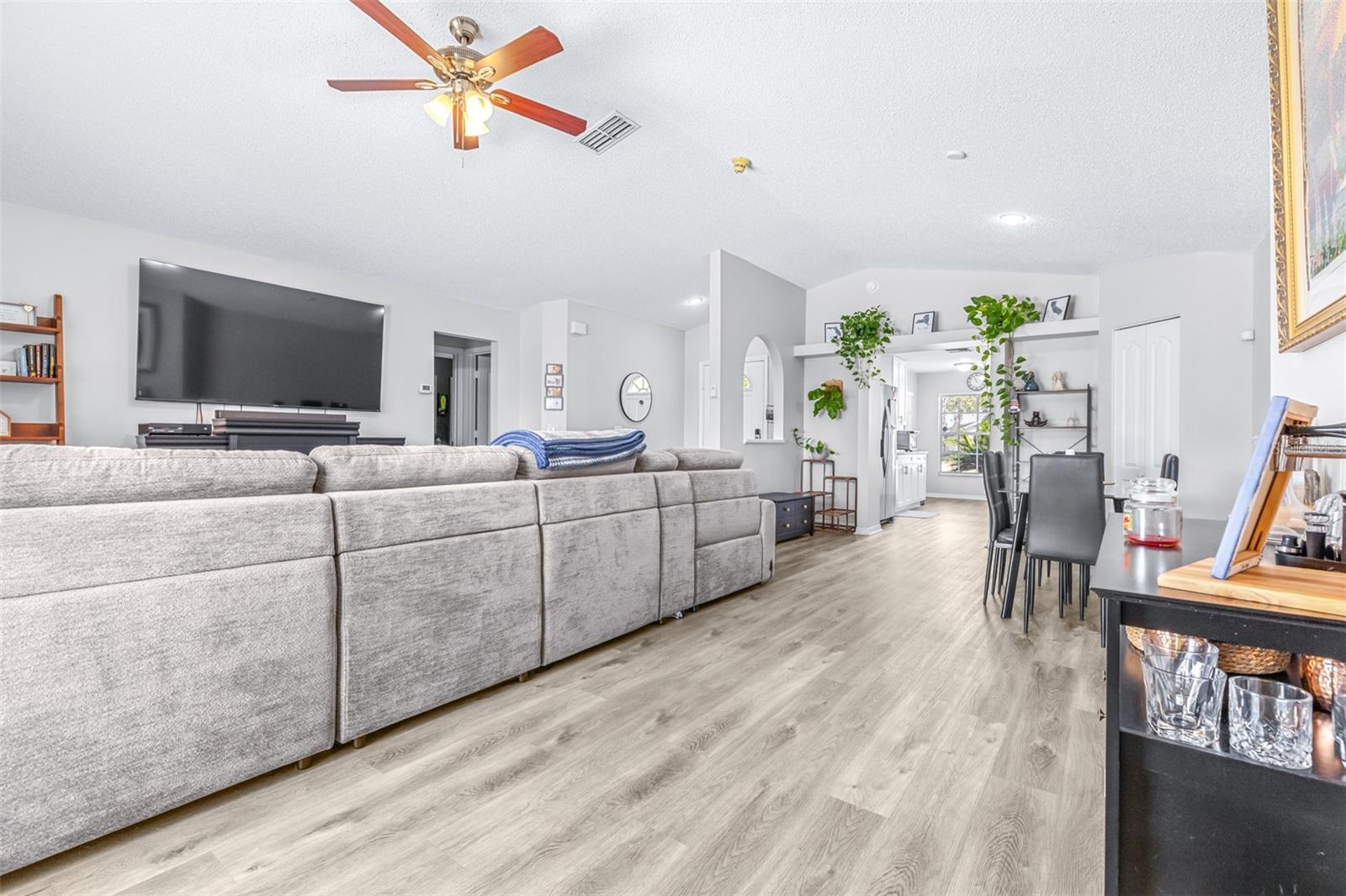 Image 11 of 58 For 1016 Malletwood Drive