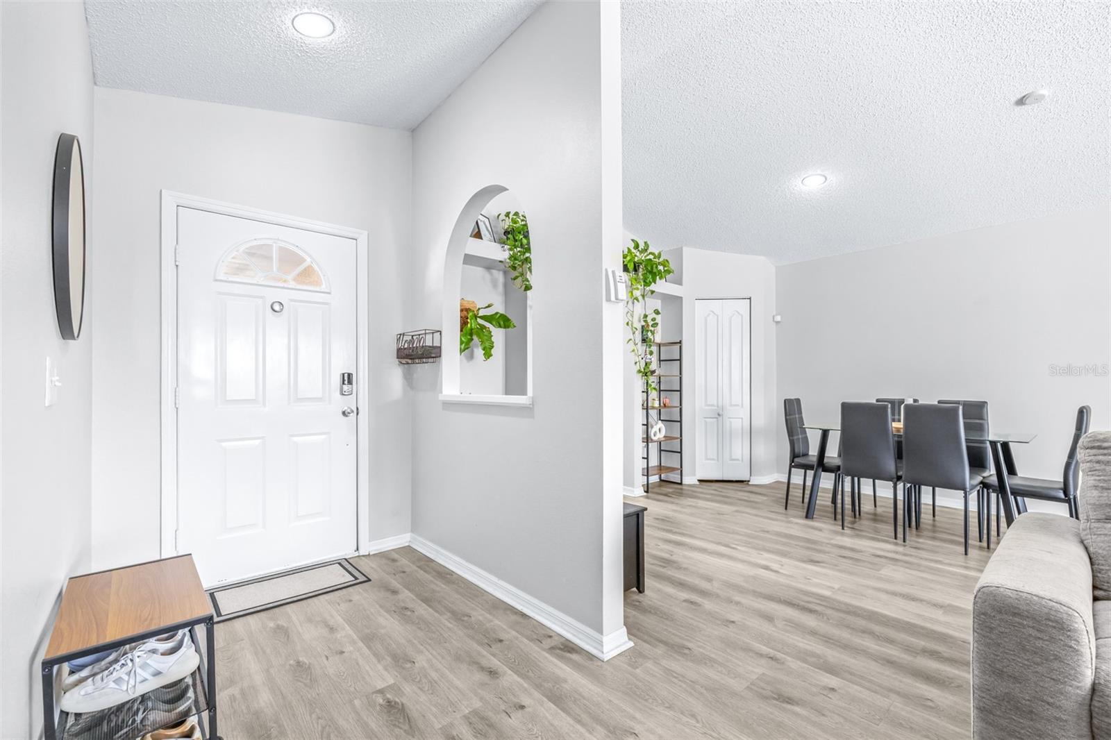 Image 6 of 58 For 1016 Malletwood Drive
