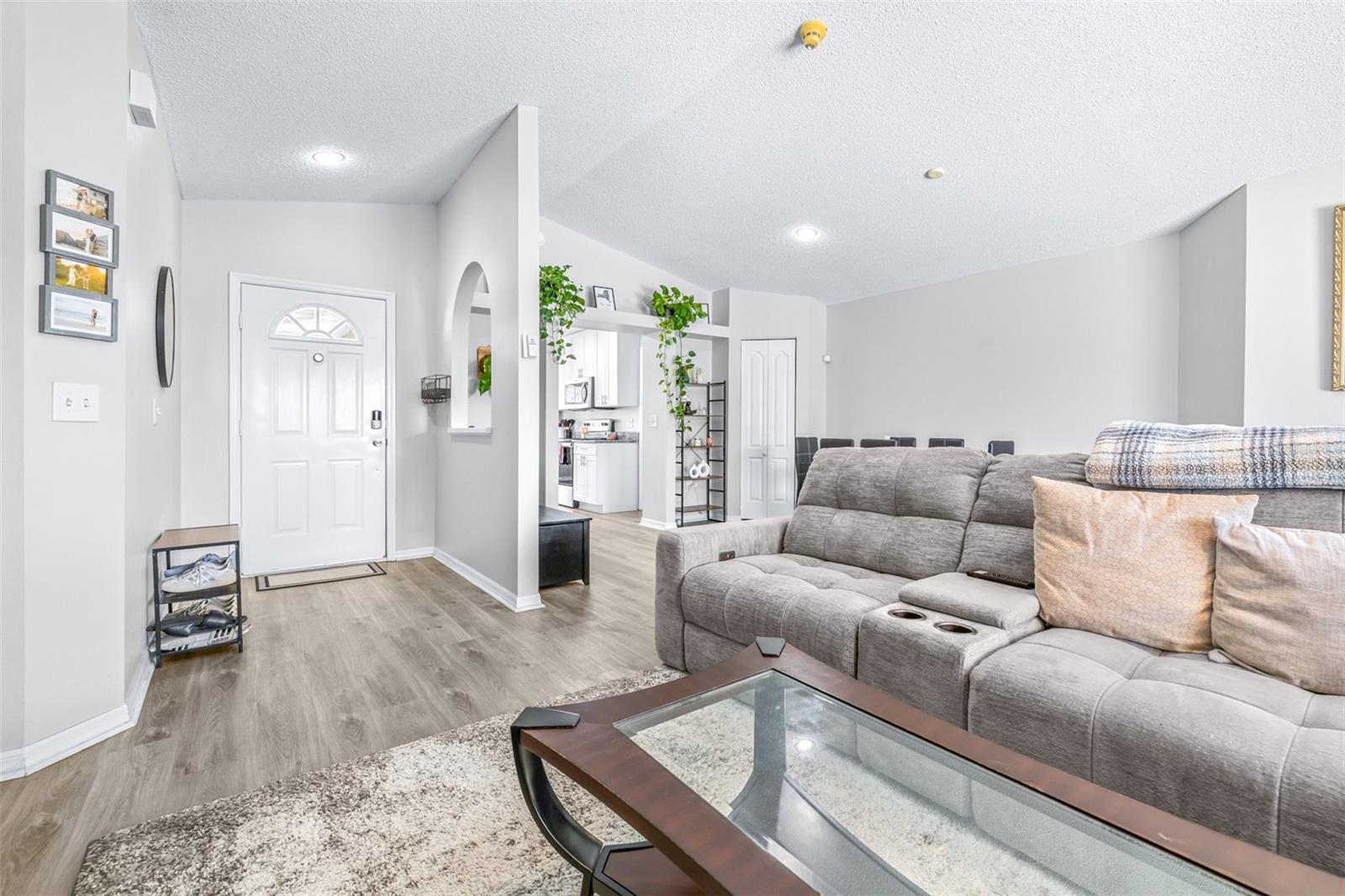 Image 7 of 58 For 1016 Malletwood Drive