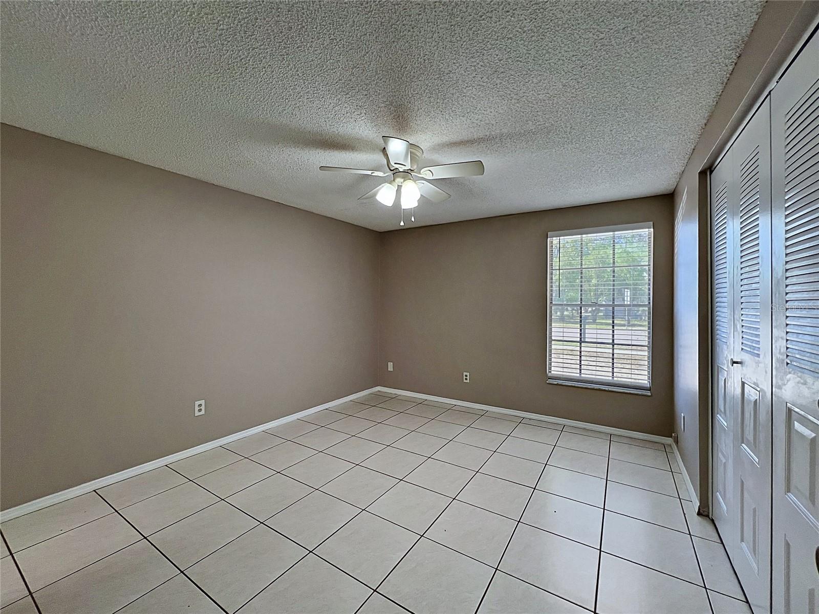 Image 12 of 33 For 808 Falkirk Avenue