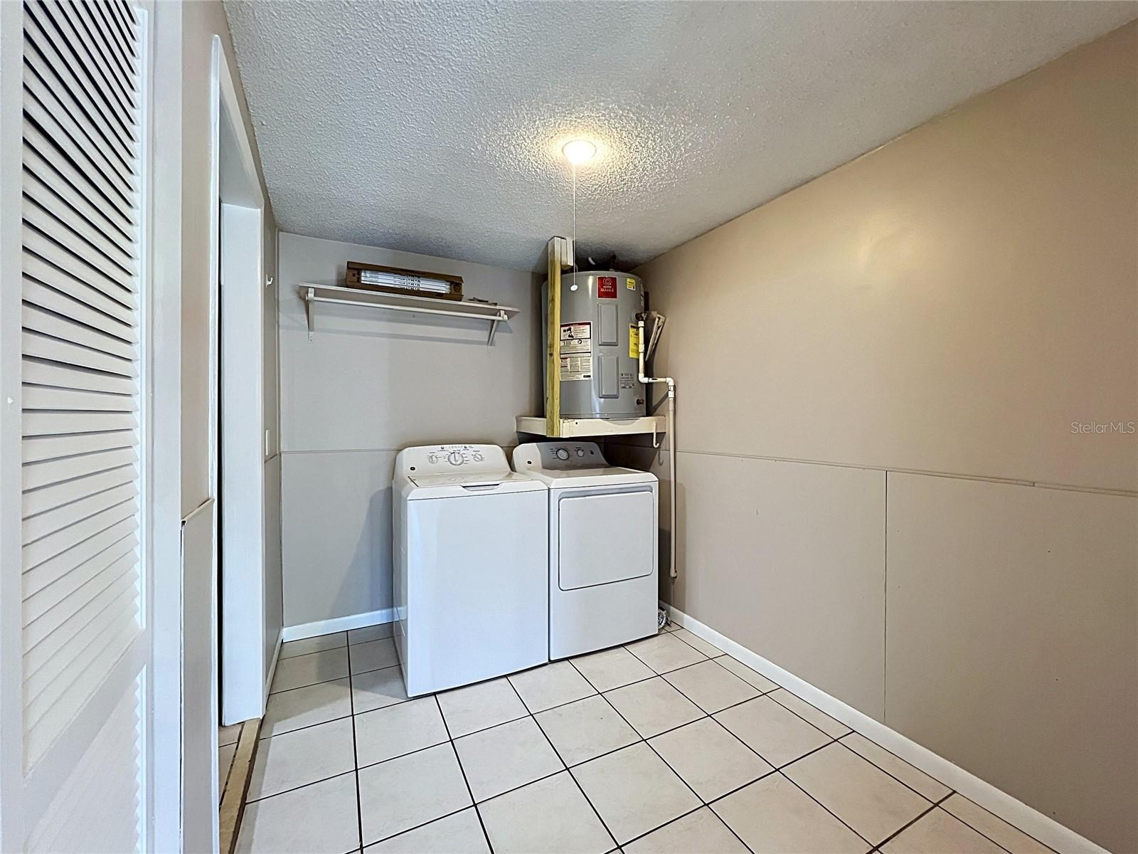 Image 15 of 33 For 808 Falkirk Avenue