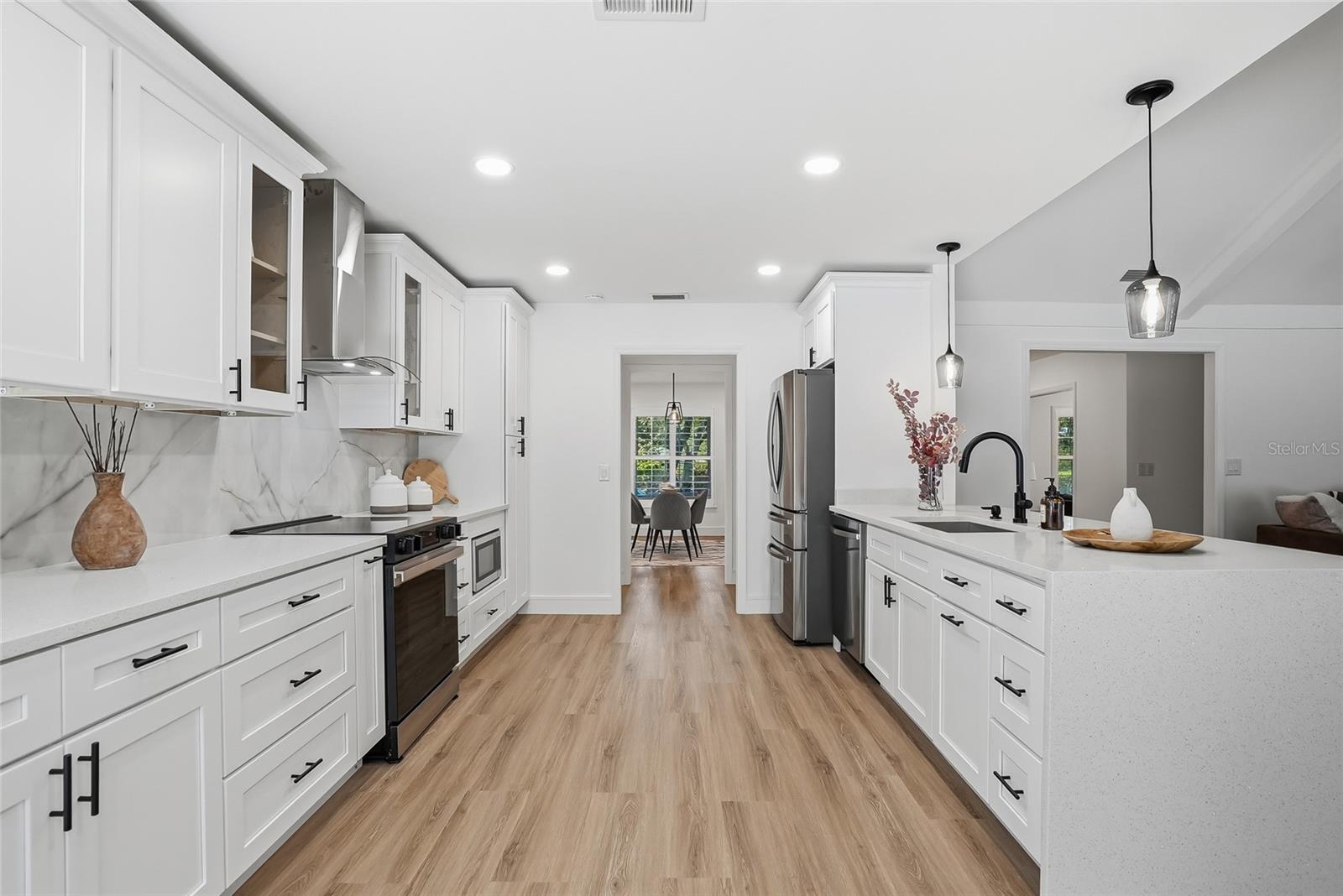 Image 13 of 62 For 2540 Laurelwood Lane