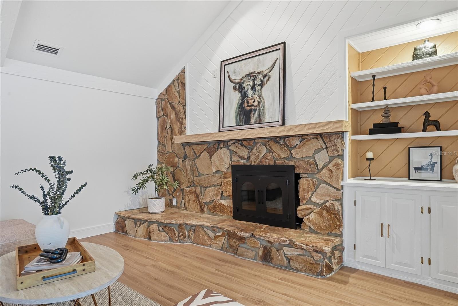 Image 24 of 62 For 2540 Laurelwood Lane