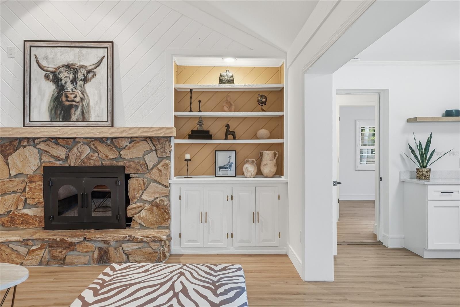 Image 27 of 62 For 2540 Laurelwood Lane