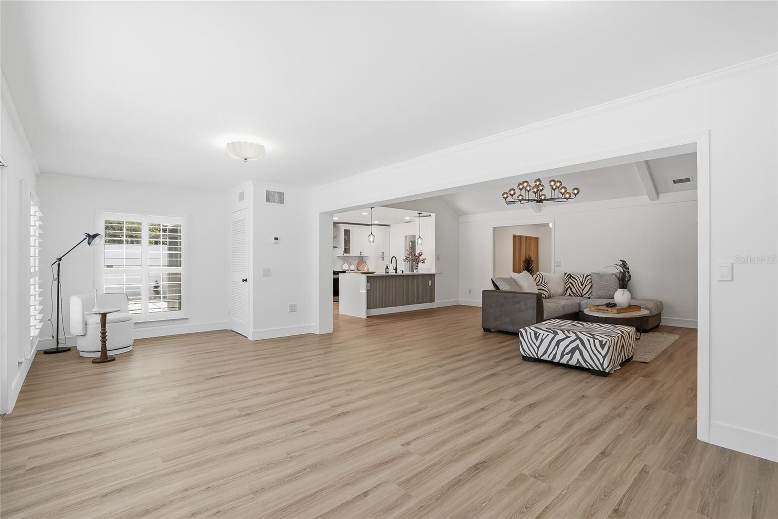 Image 31 of 62 For 2540 Laurelwood Lane