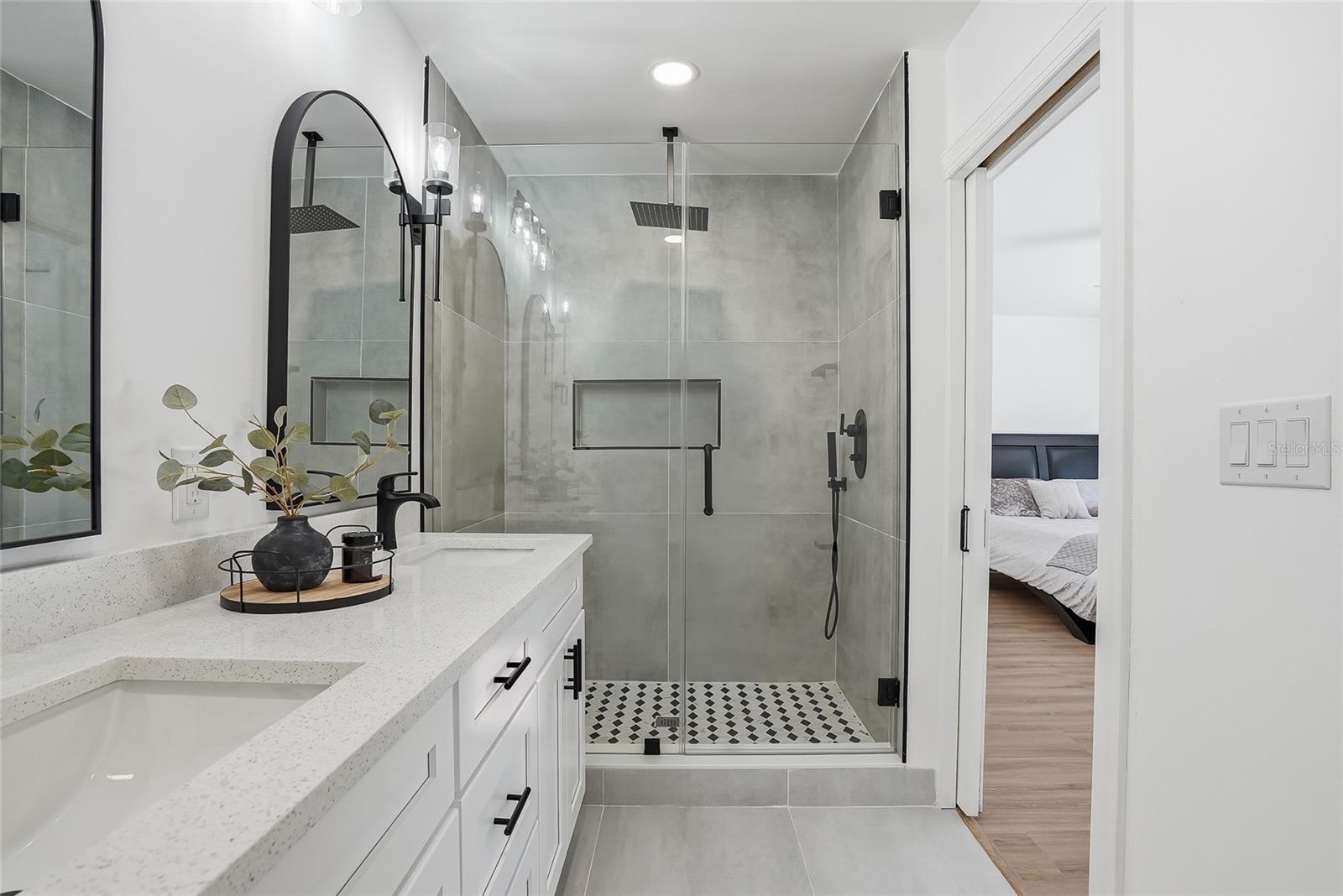 Image 32 of 62 For 2540 Laurelwood Lane