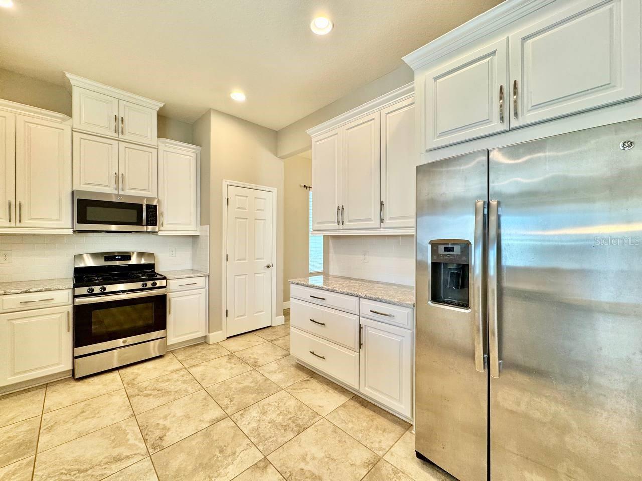 Image 17 of 46 For 11127 Winthrop Lake Drive