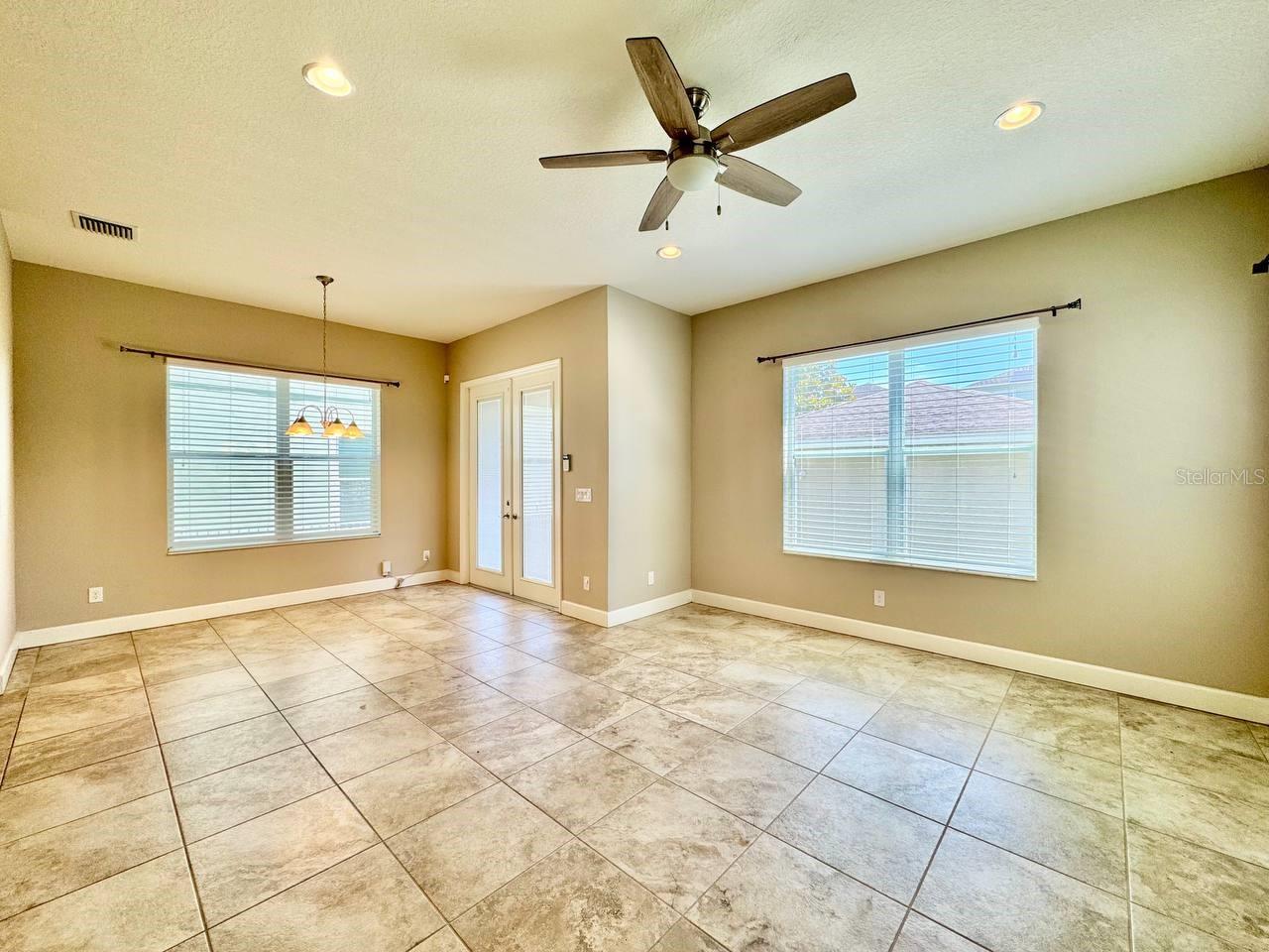 Image 21 of 46 For 11127 Winthrop Lake Drive