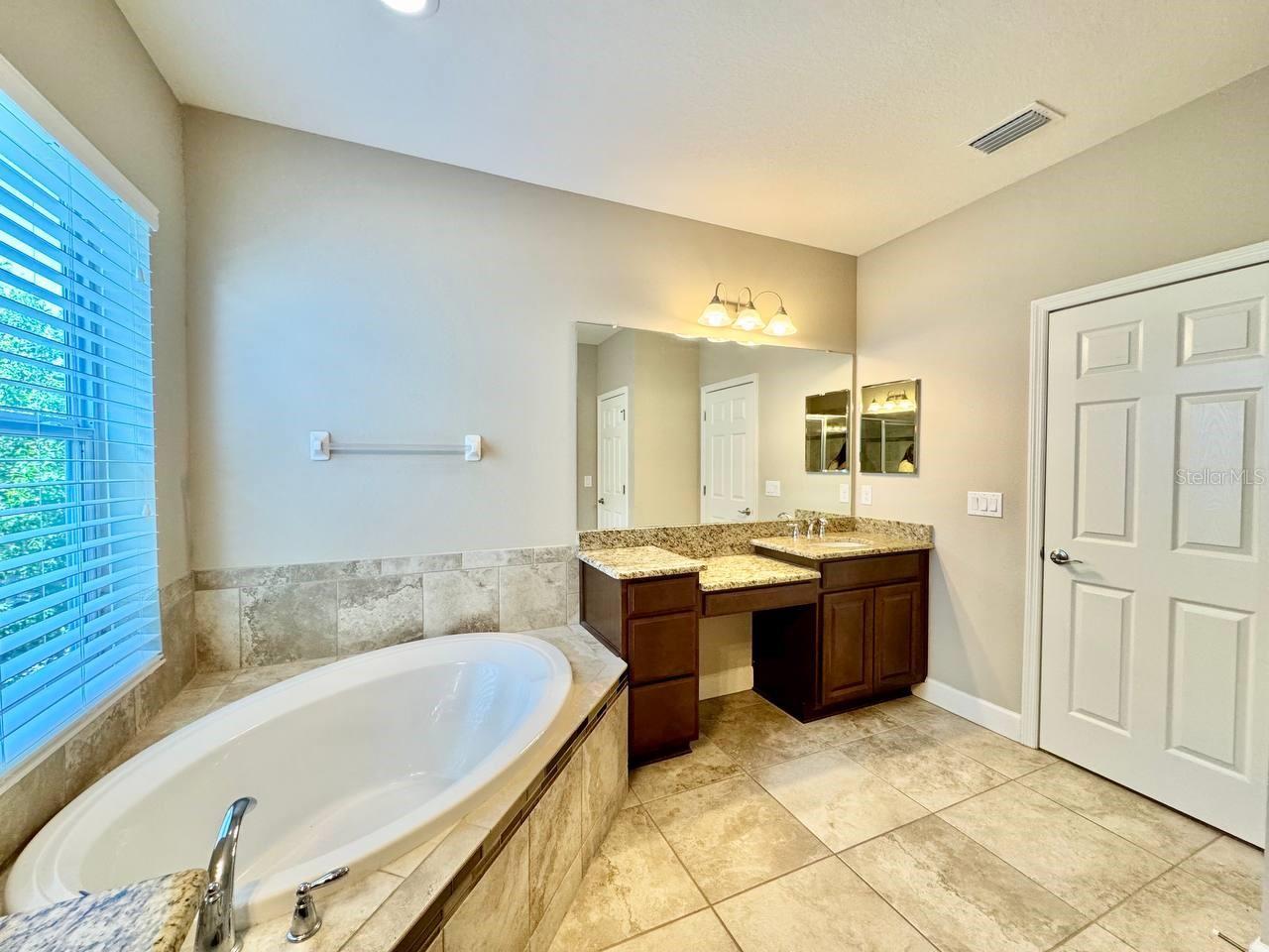 Image 37 of 46 For 11127 Winthrop Lake Drive