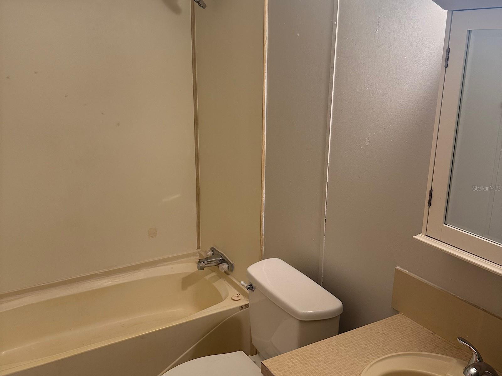 Image 12 of 22 For 86 Pelican Drive N