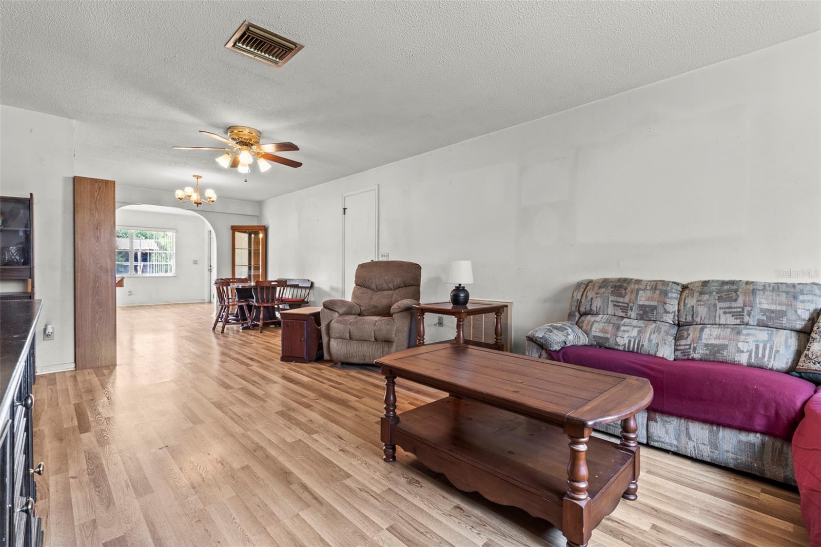 Image 8 of 31 For 8220 Derby Oaks Drive