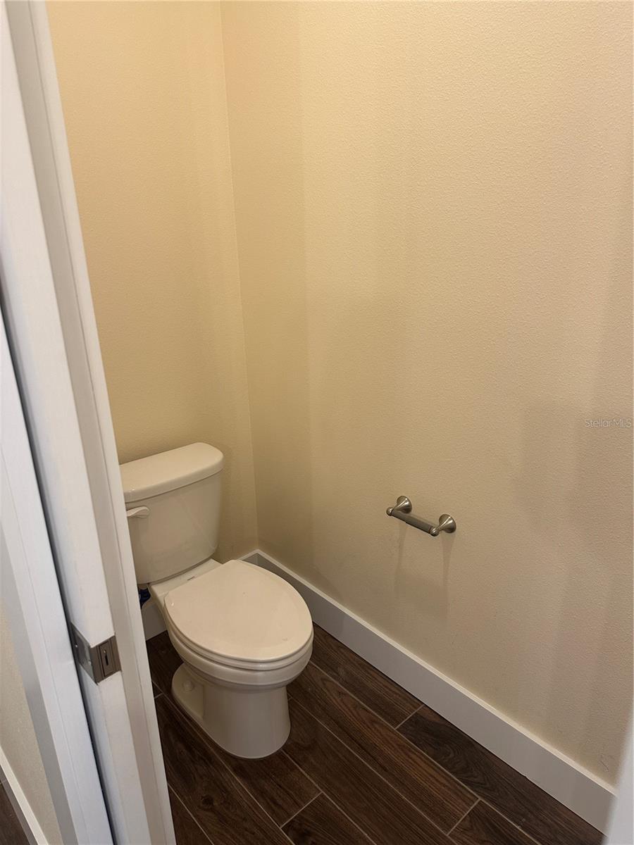 Image 10 of 32 For 4011 Amber Road