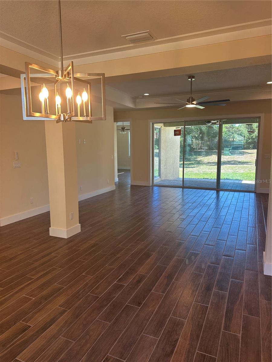Image 3 of 32 For 4011 Amber Road