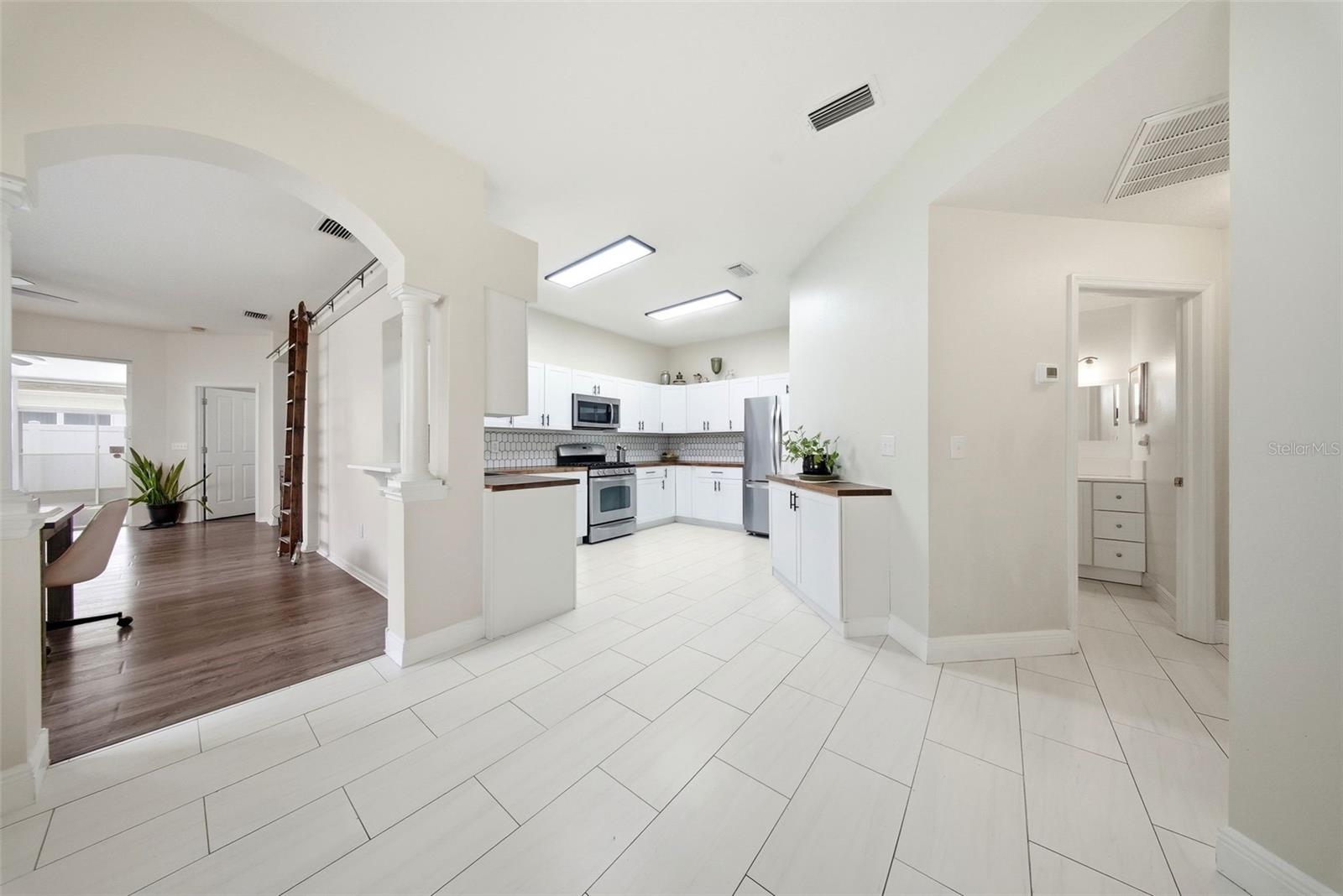 Image 15 of 44 For 1902 Echo Pond Place