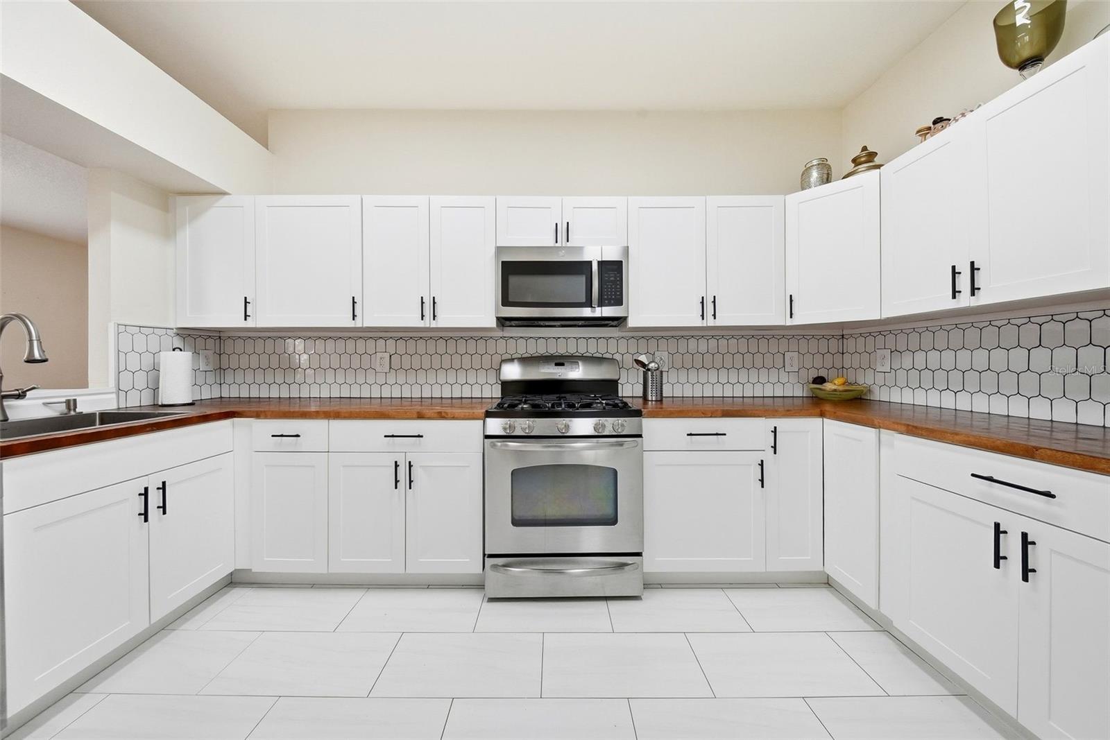 Image 17 of 44 For 1902 Echo Pond Place