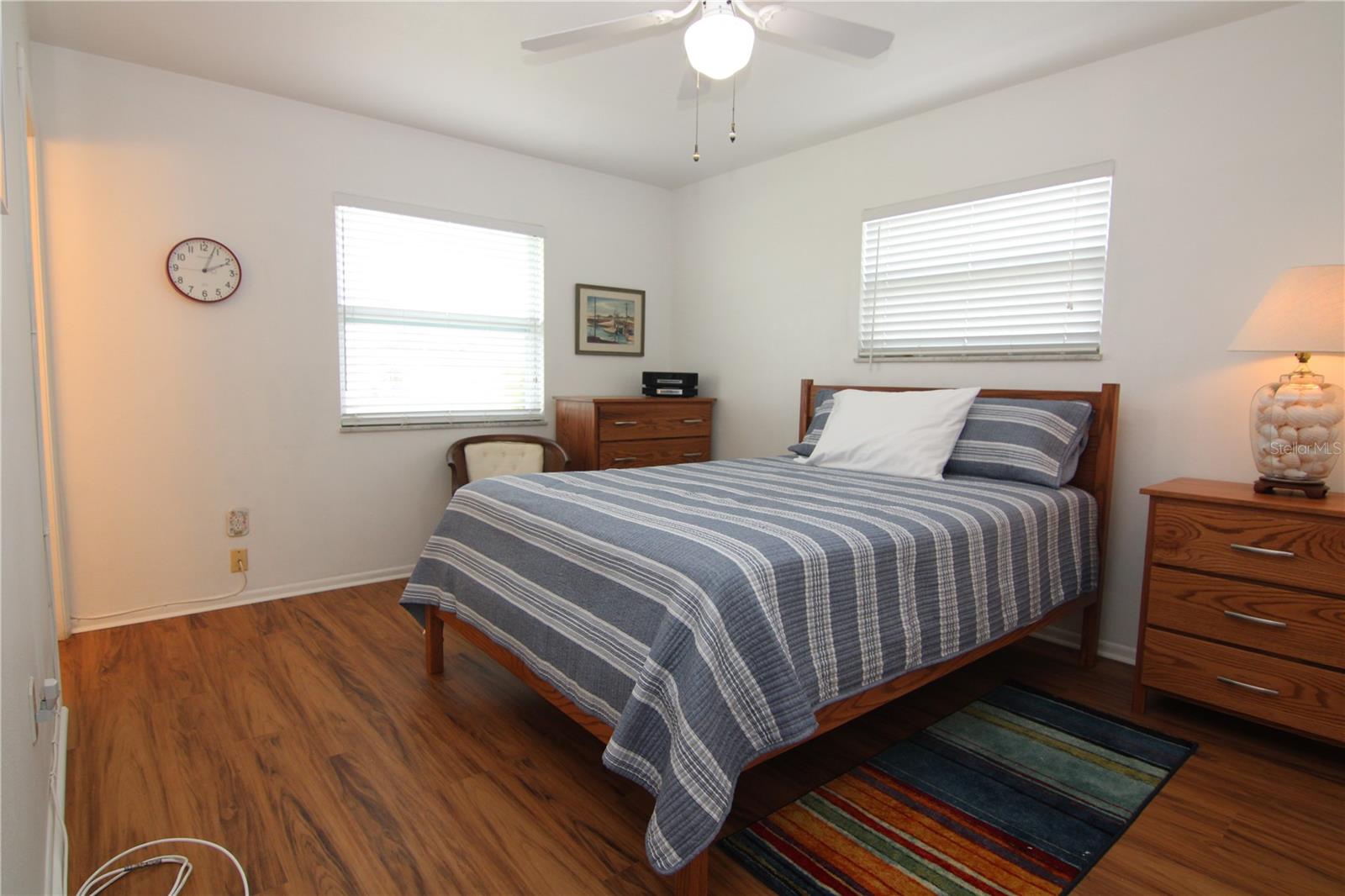 Image 11 of 20 For 810 Oakmont Avenue
