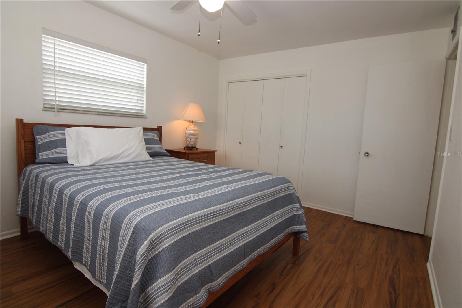 Image 12 of 20 For 810 Oakmont Avenue