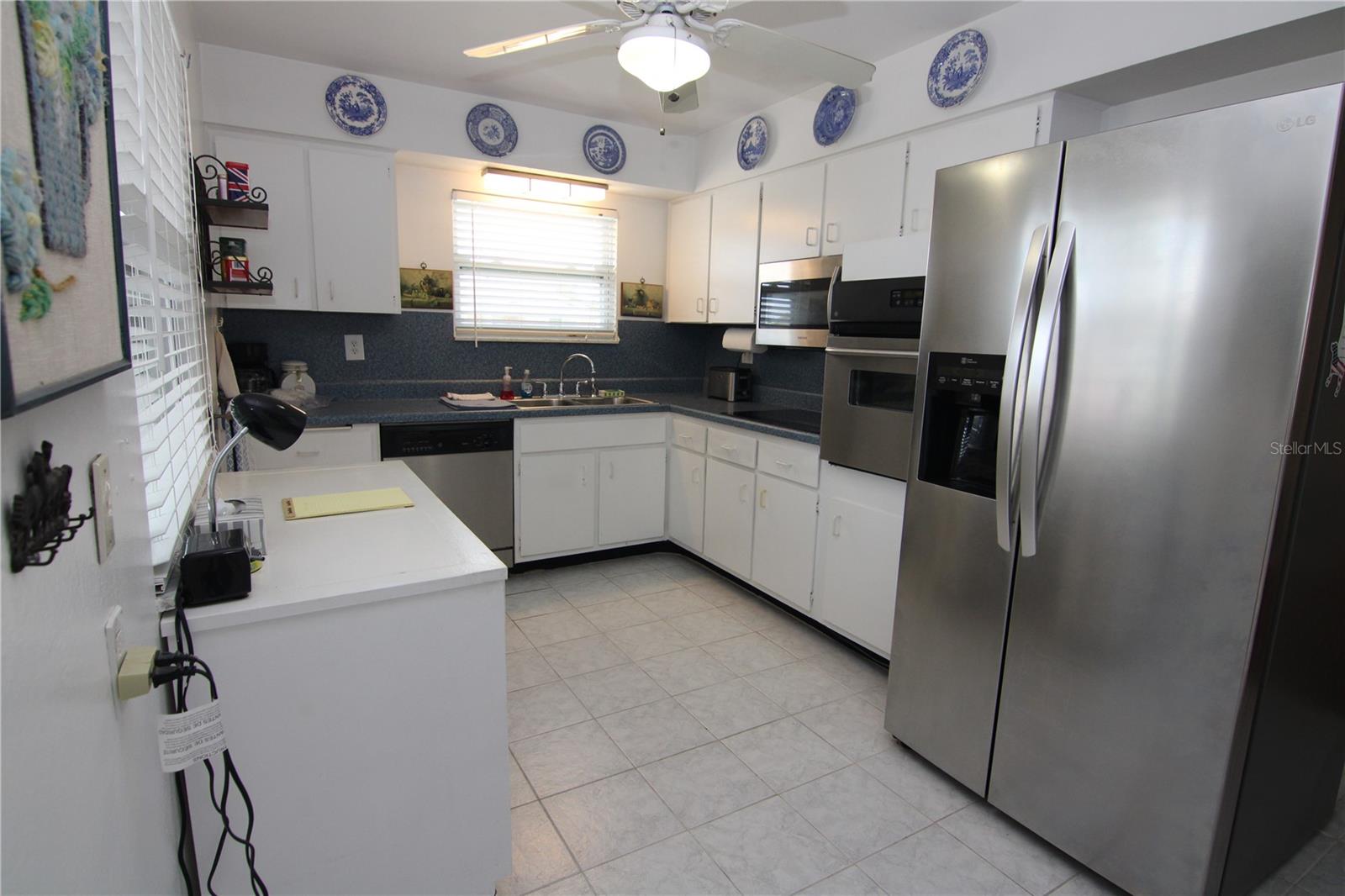 Image 7 of 20 For 810 Oakmont Avenue