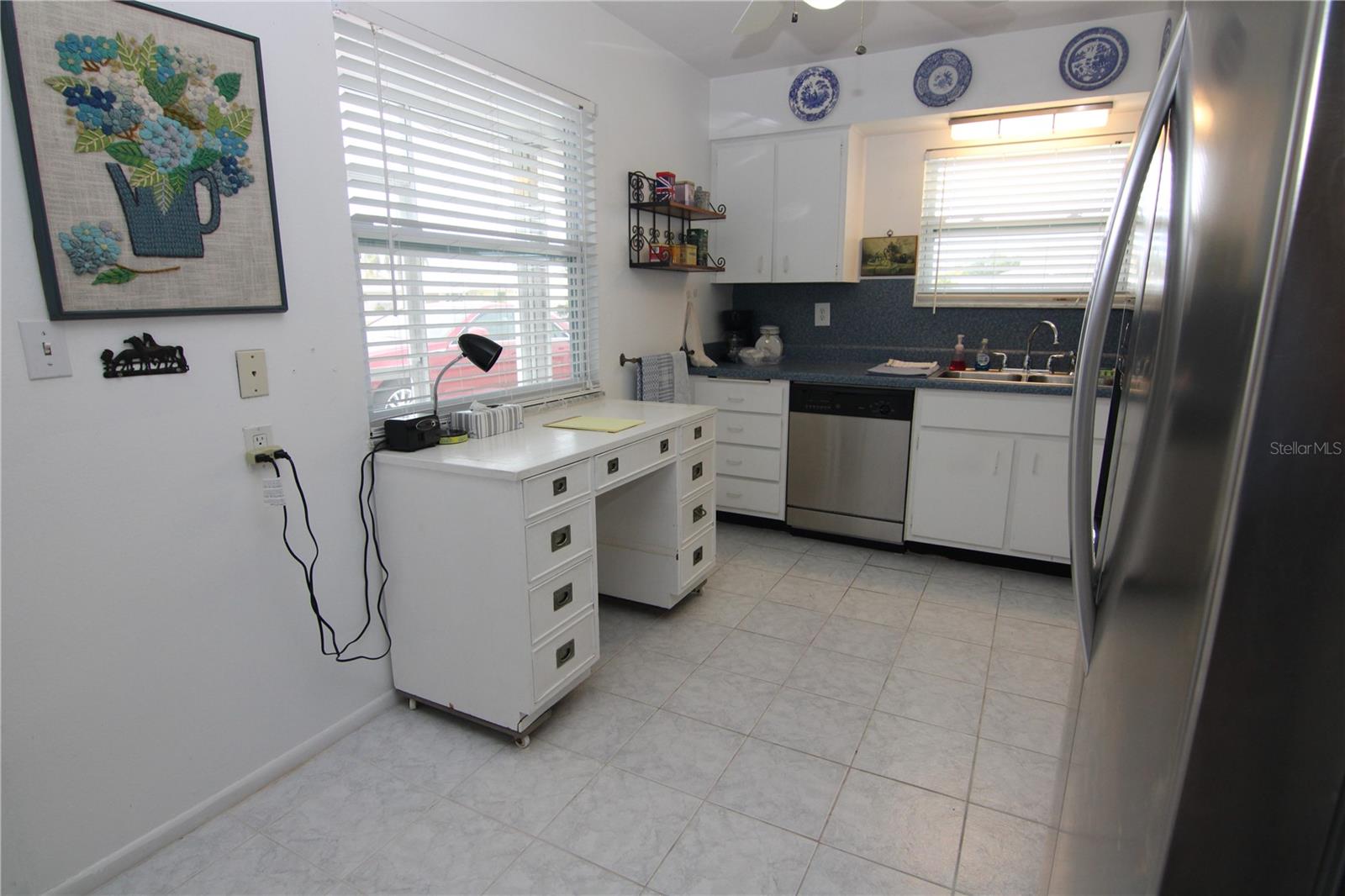 Image 8 of 20 For 810 Oakmont Avenue