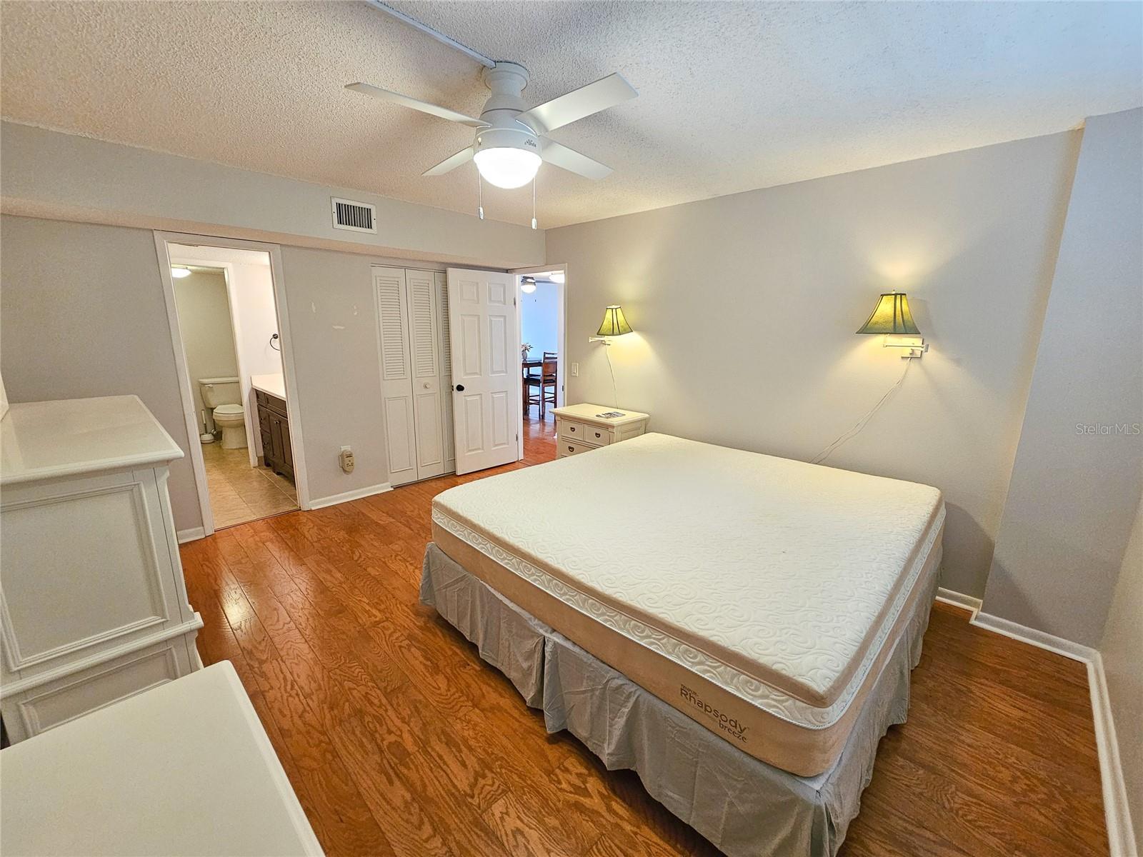 Image 19 of 22 For 5980 Shore Boulevard S 808