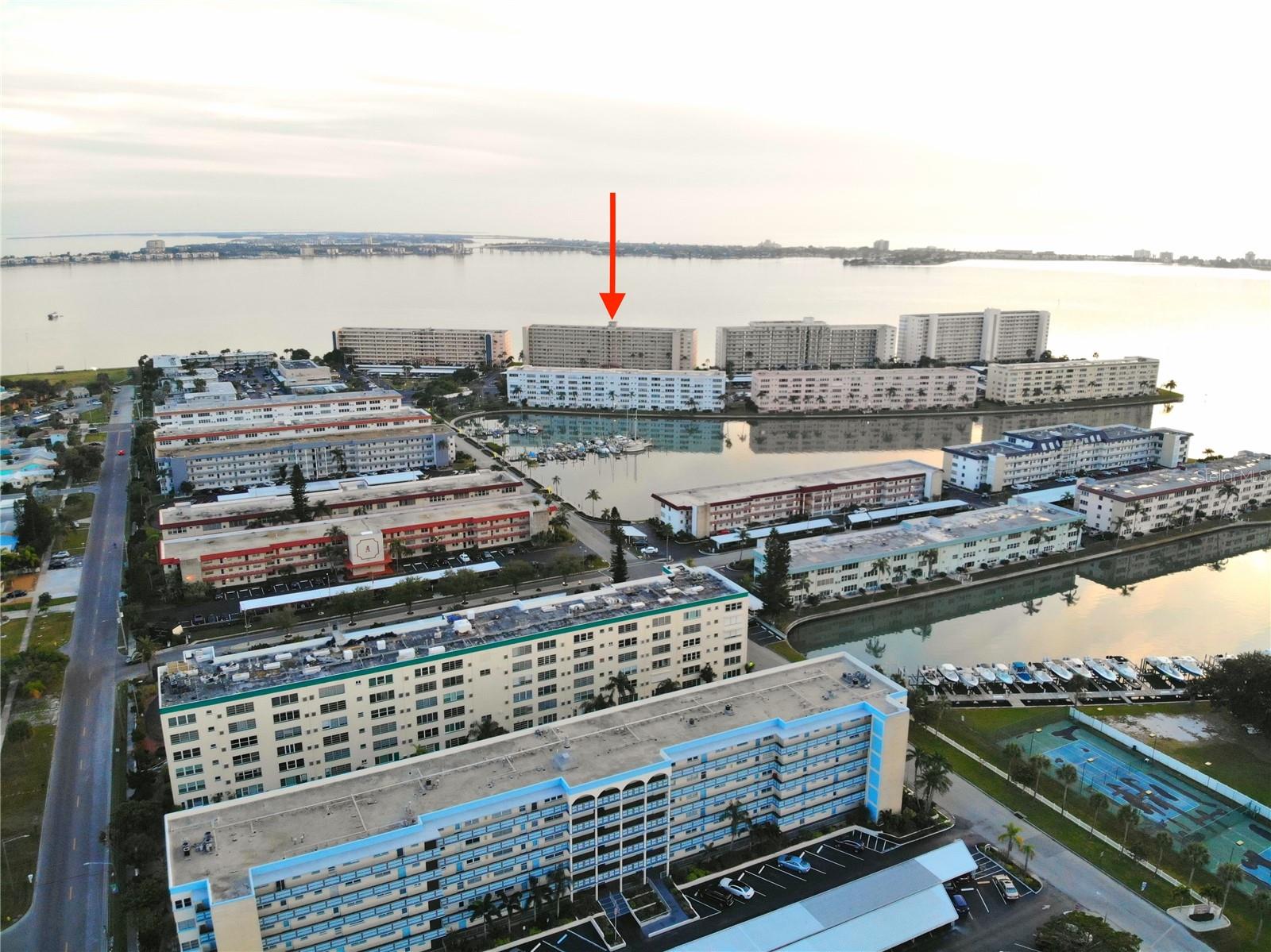Image 2 of 22 For 5980 Shore Boulevard S 808