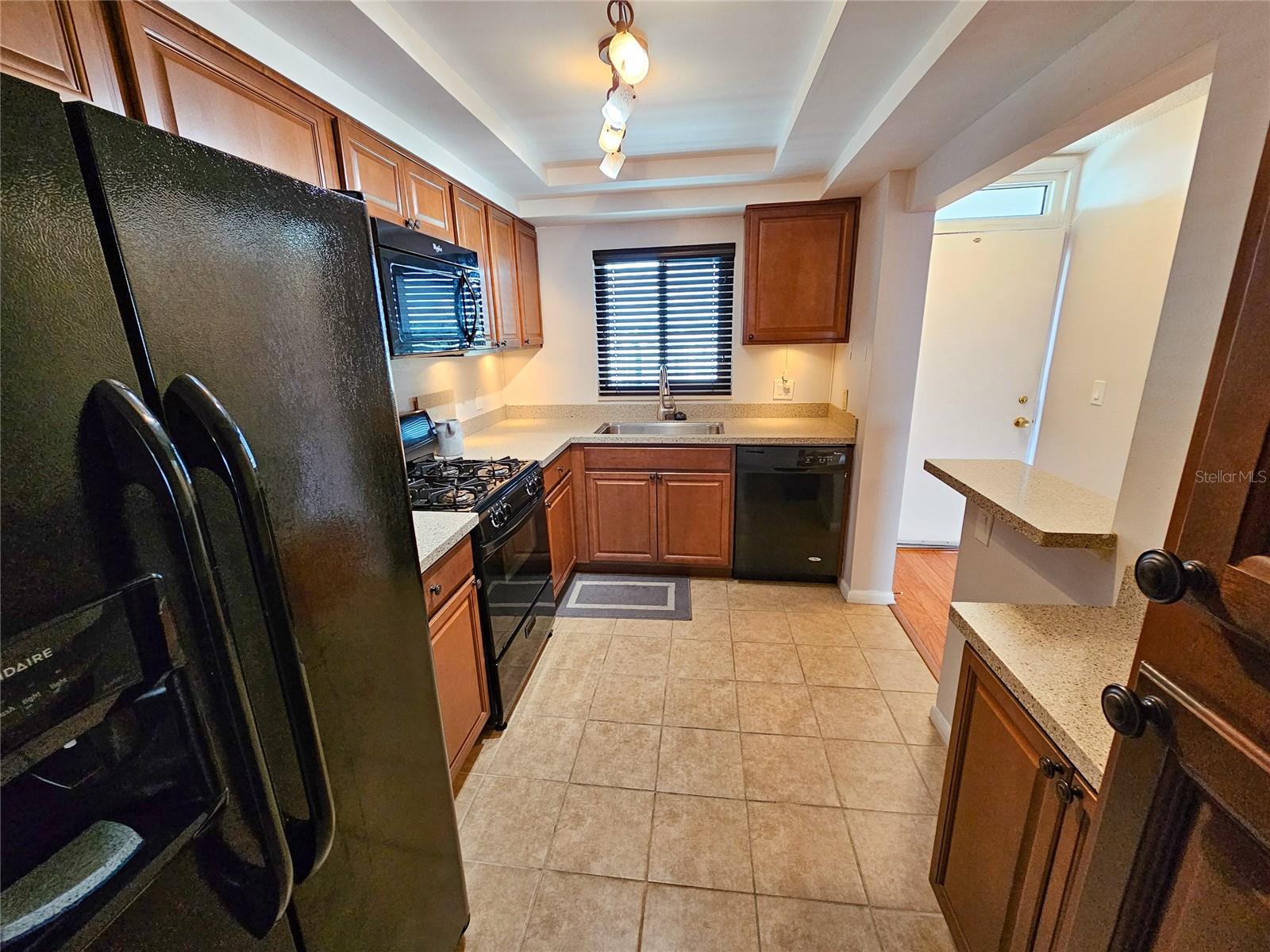 Image 5 of 22 For 5980 Shore Boulevard S 808