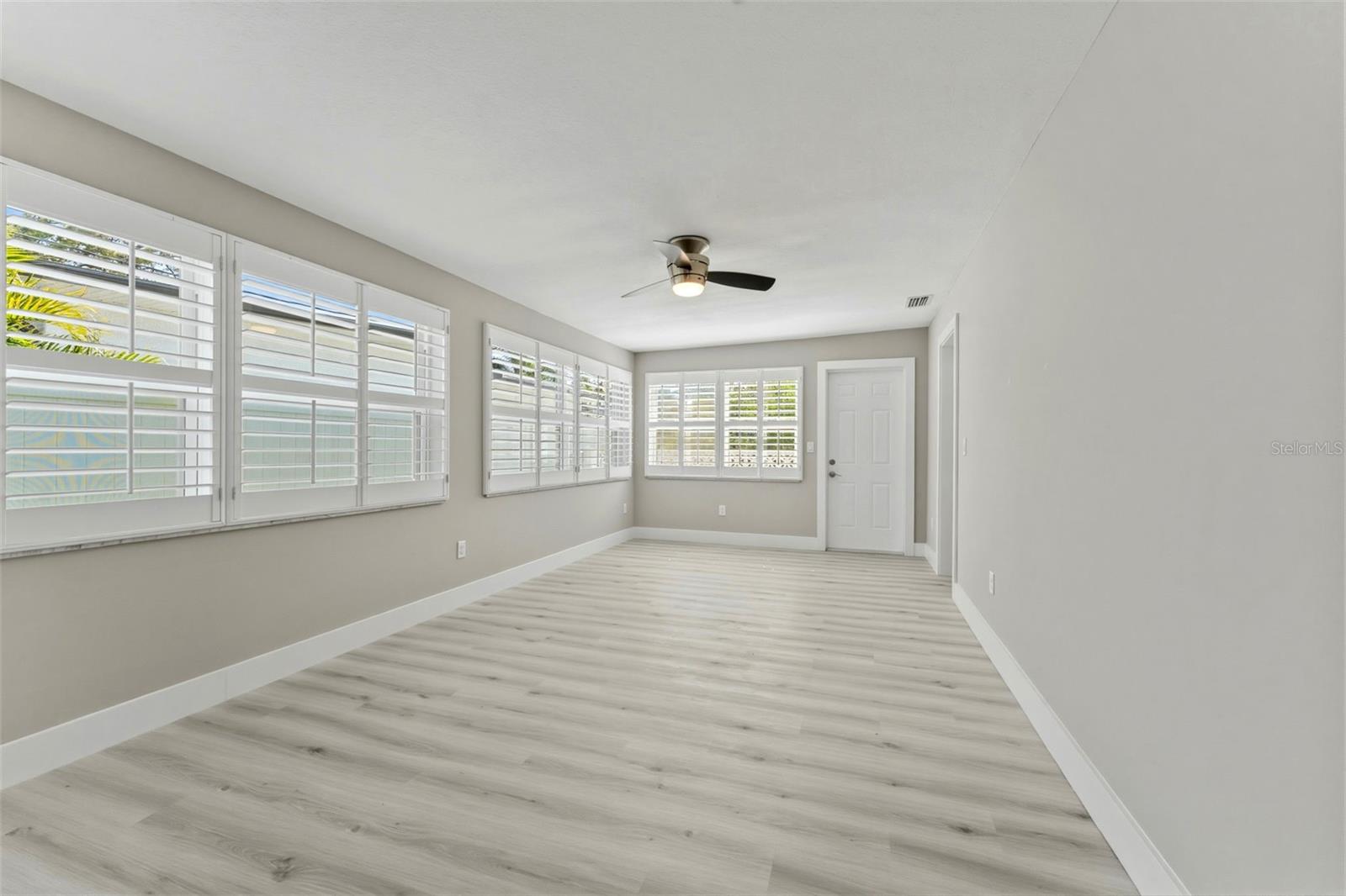 Image 14 of 37 For 140 88th Avenue Ne
