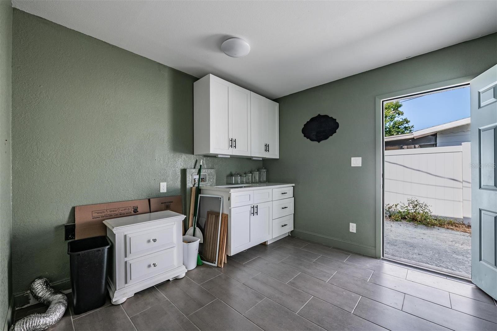 Image 26 of 35 For 3920 Wahoo Drive Se