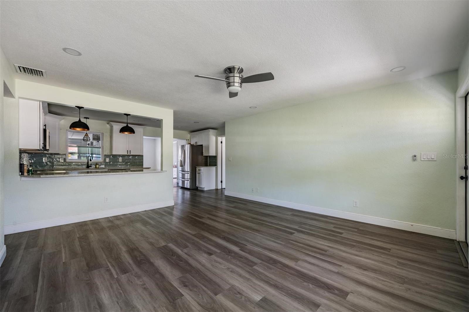 Image 5 of 35 For 3920 Wahoo Drive Se