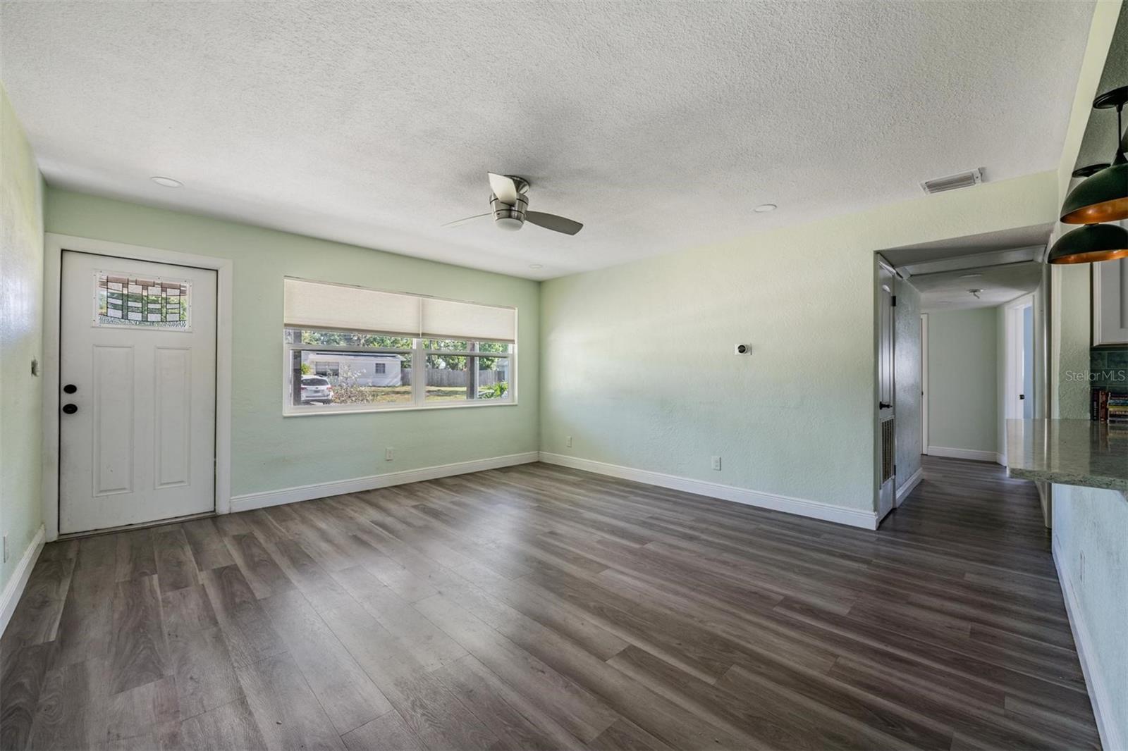 Image 7 of 35 For 3920 Wahoo Drive Se