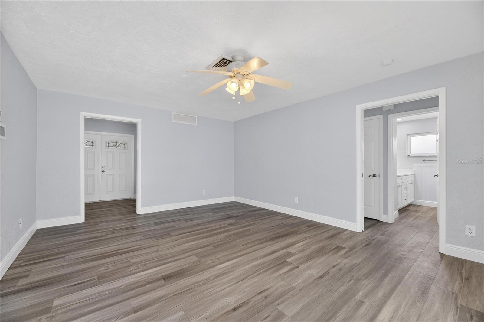Image 14 of 59 For 6305 Cottonwood Lane