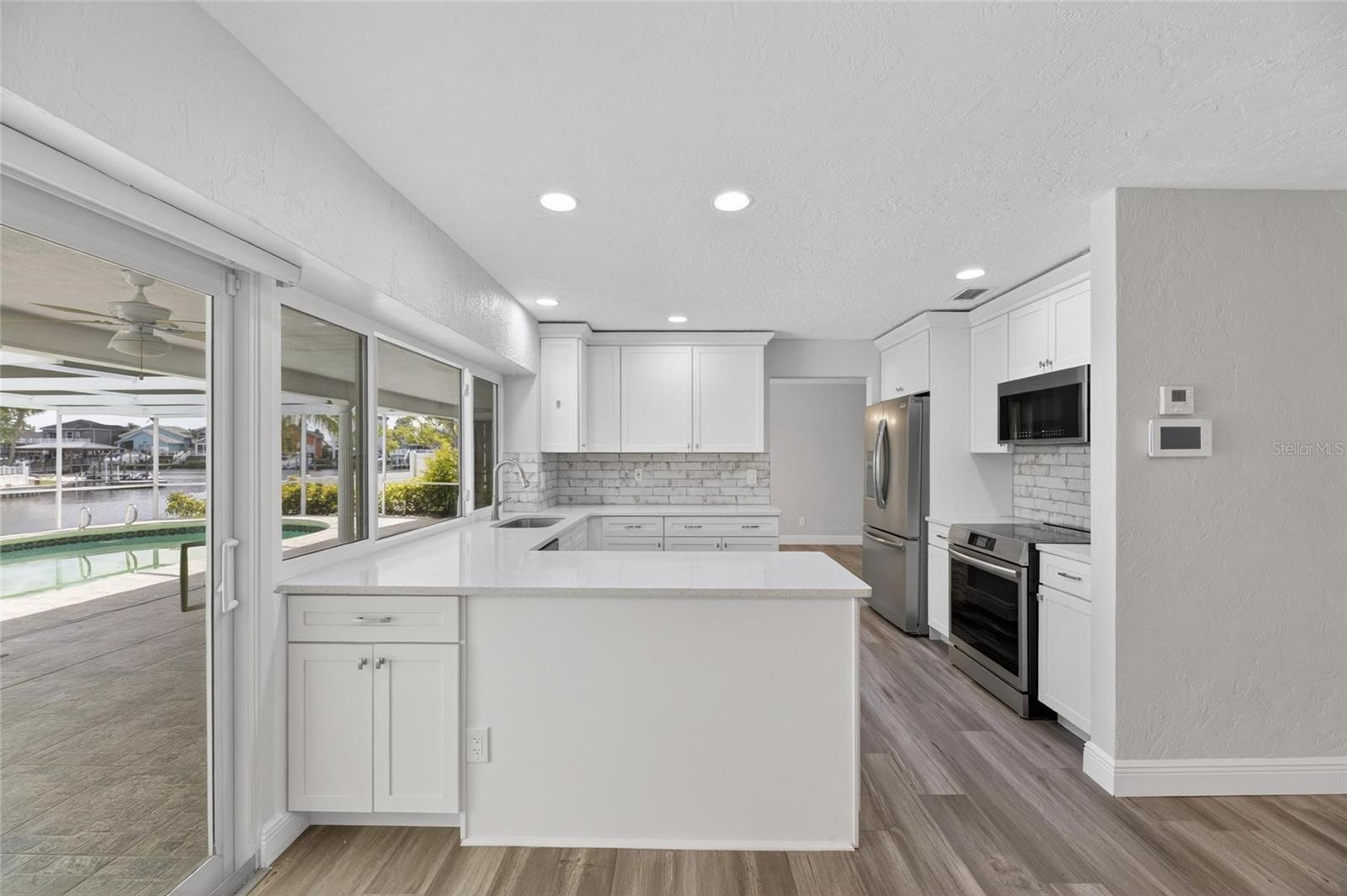 Image 15 of 59 For 6305 Cottonwood Lane