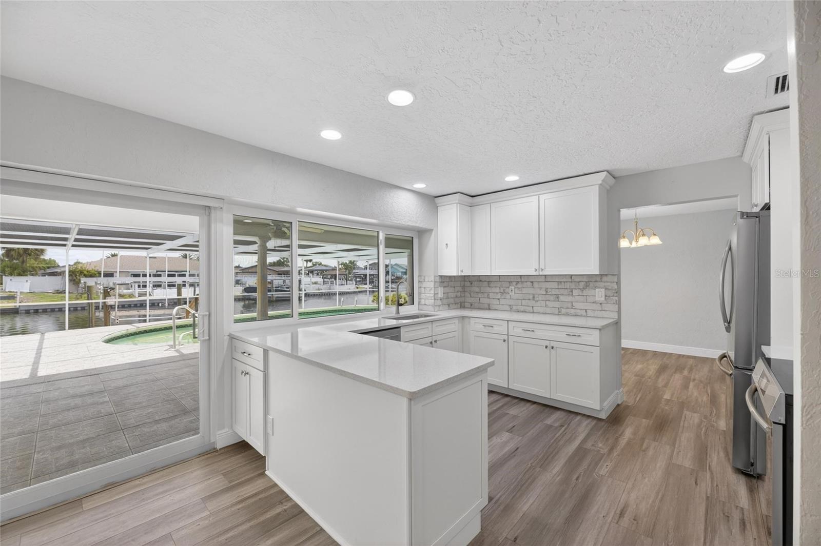 Image 16 of 59 For 6305 Cottonwood Lane