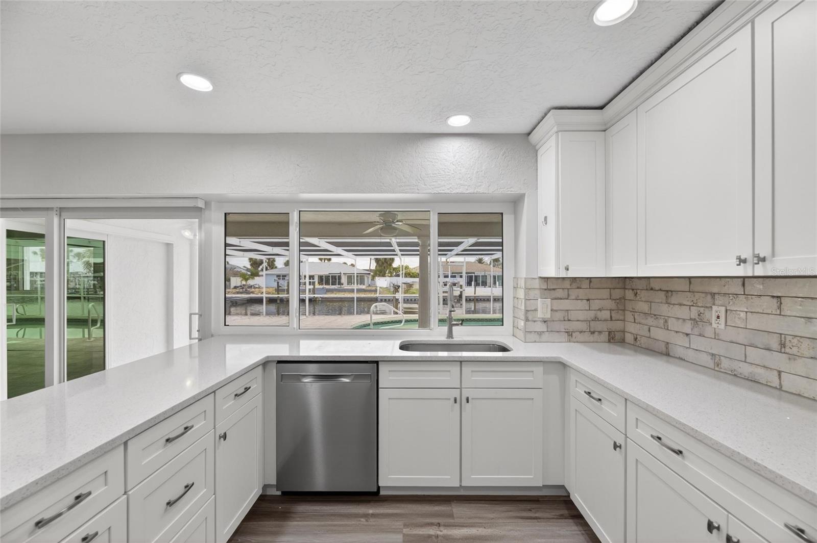 Image 17 of 59 For 6305 Cottonwood Lane